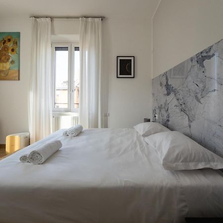 מילאנו Rrrapido Holy Suites And Rooms - Via Sardegna מראה חיצוני תמונה