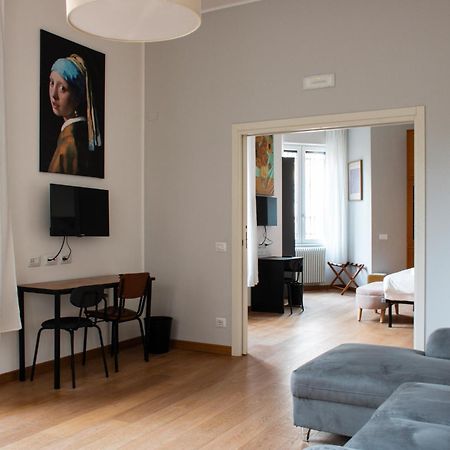 מילאנו Rrrapido Holy Suites And Rooms - Via Sardegna מראה חיצוני תמונה