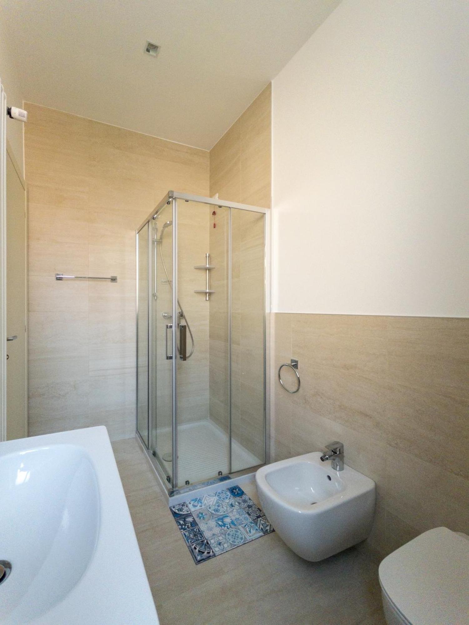 מילאנו Rrrapido Holy Suites And Rooms - Via Sardegna מראה חיצוני תמונה