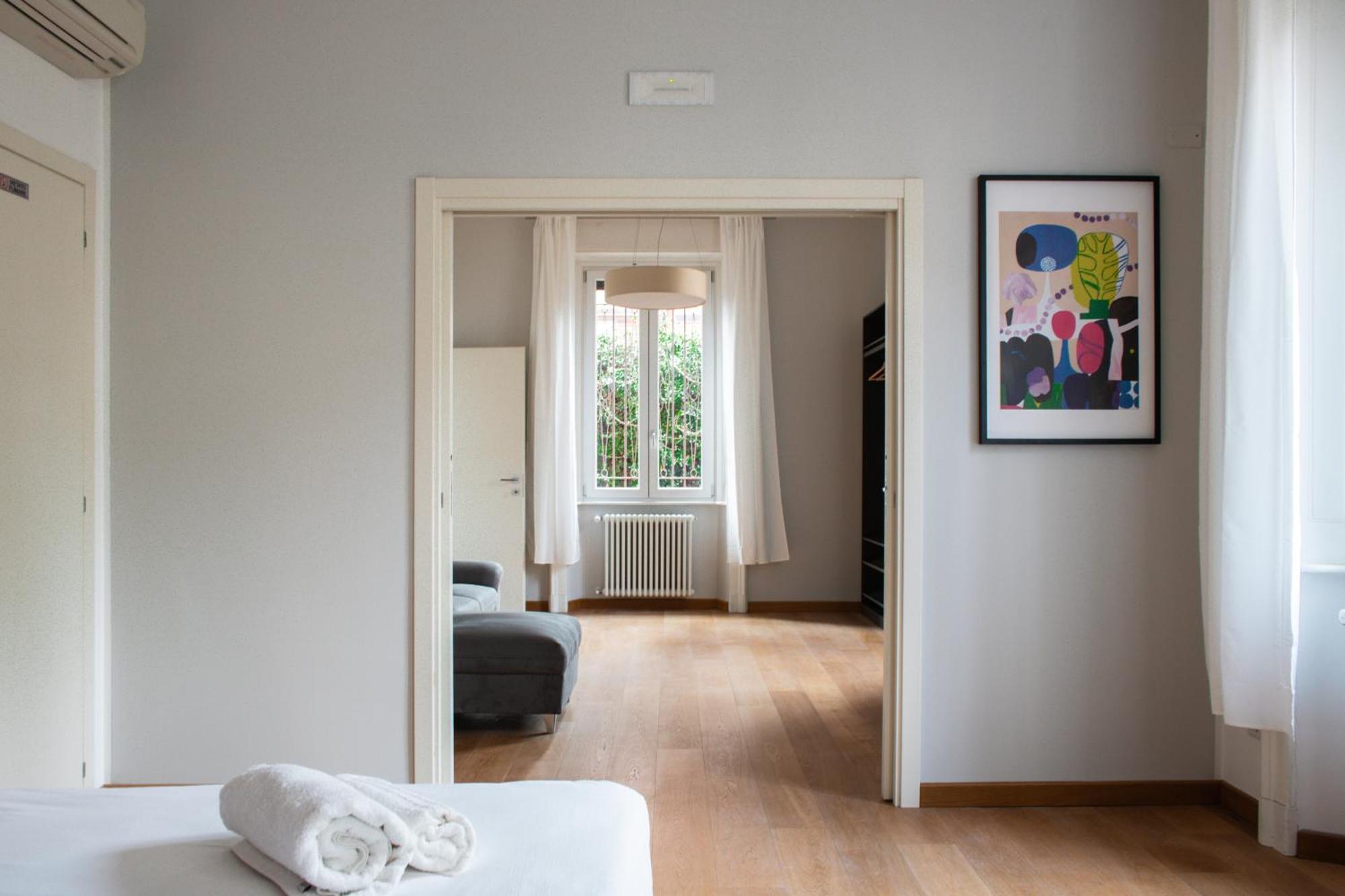 מילאנו Rrrapido Holy Suites And Rooms - Via Sardegna מראה חיצוני תמונה