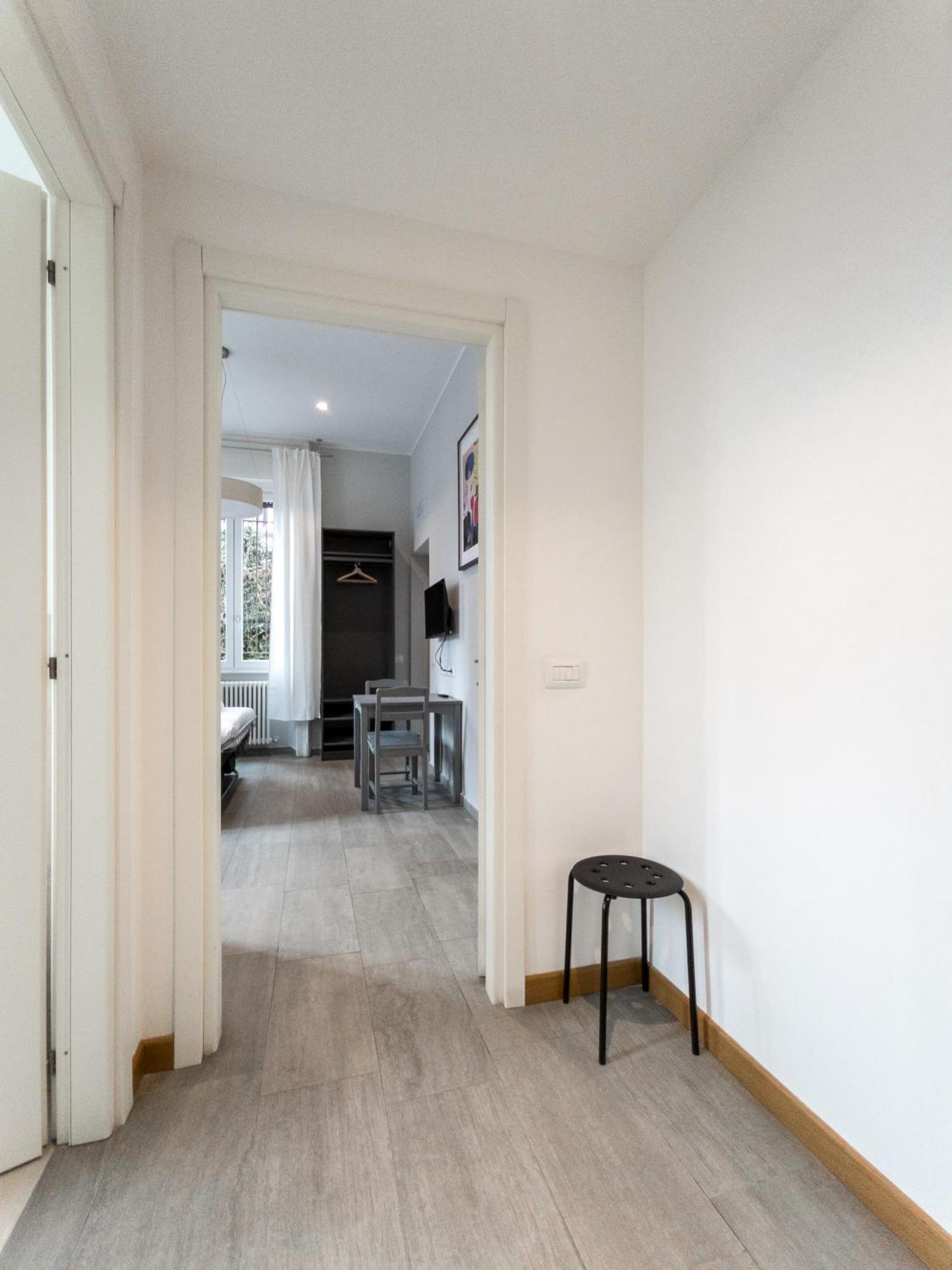 מילאנו Rrrapido Holy Suites And Rooms - Via Sardegna מראה חיצוני תמונה