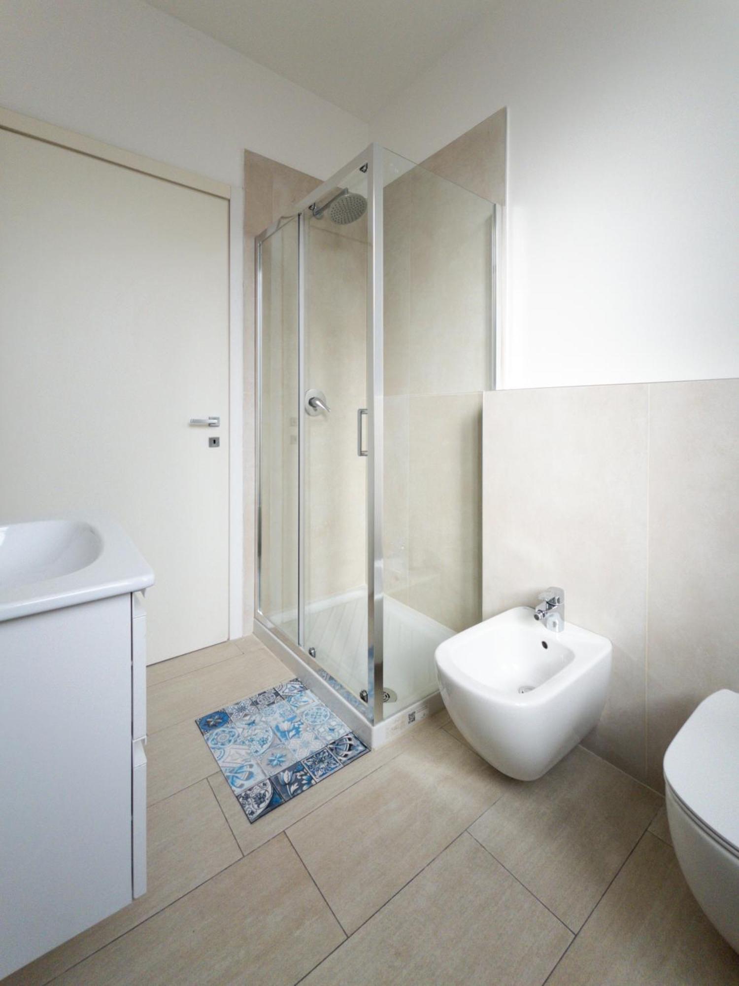 מילאנו Rrrapido Holy Suites And Rooms - Via Sardegna מראה חיצוני תמונה